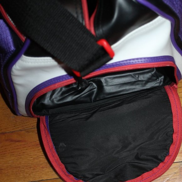 Vintage 1994 Toronto Raptors Leather Duffle Bag - Picture 8 of 8